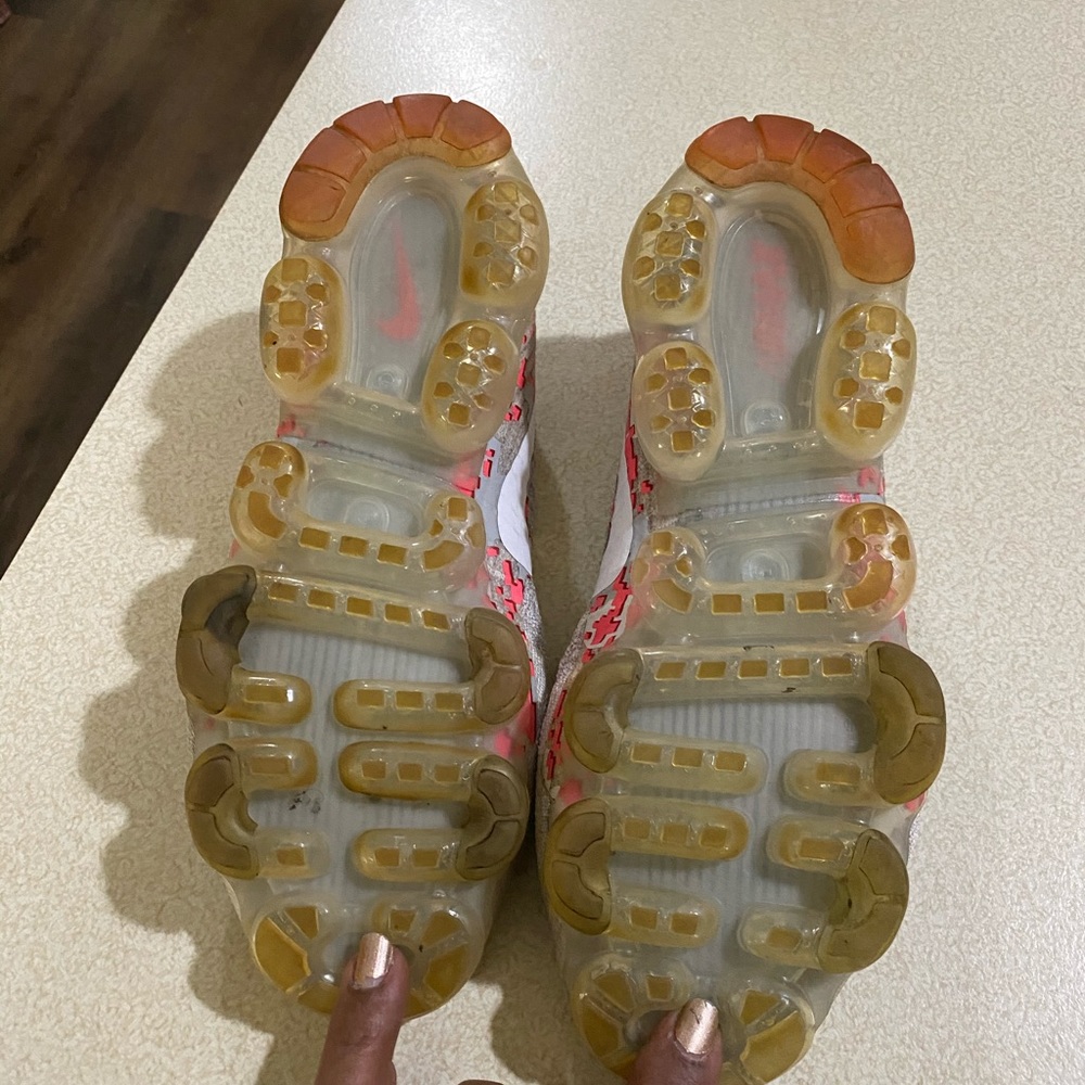 Shoes - Picture 5 of 5